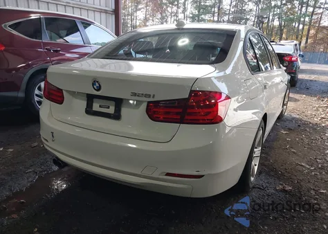 2014 BMW 328I из США, поврежденный, VIN WBA3A5C5XEP600874